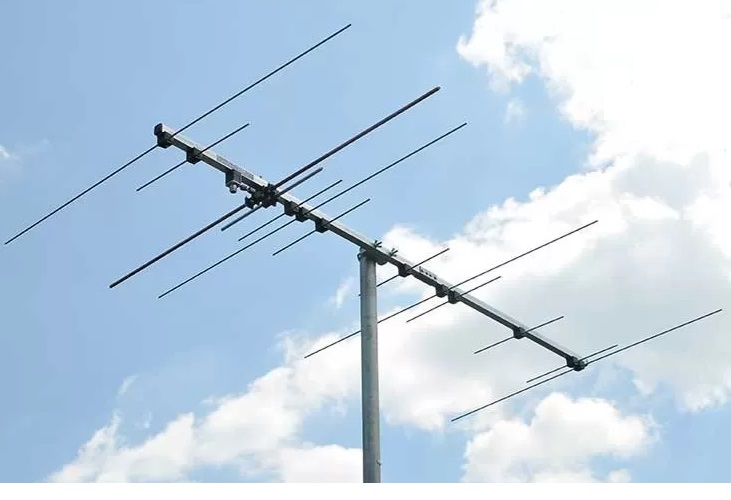 C GRADE DUAL PA144-432-13-1.5A - 2m 5 element + 70cms 9 element  (1150) LIKE NEW