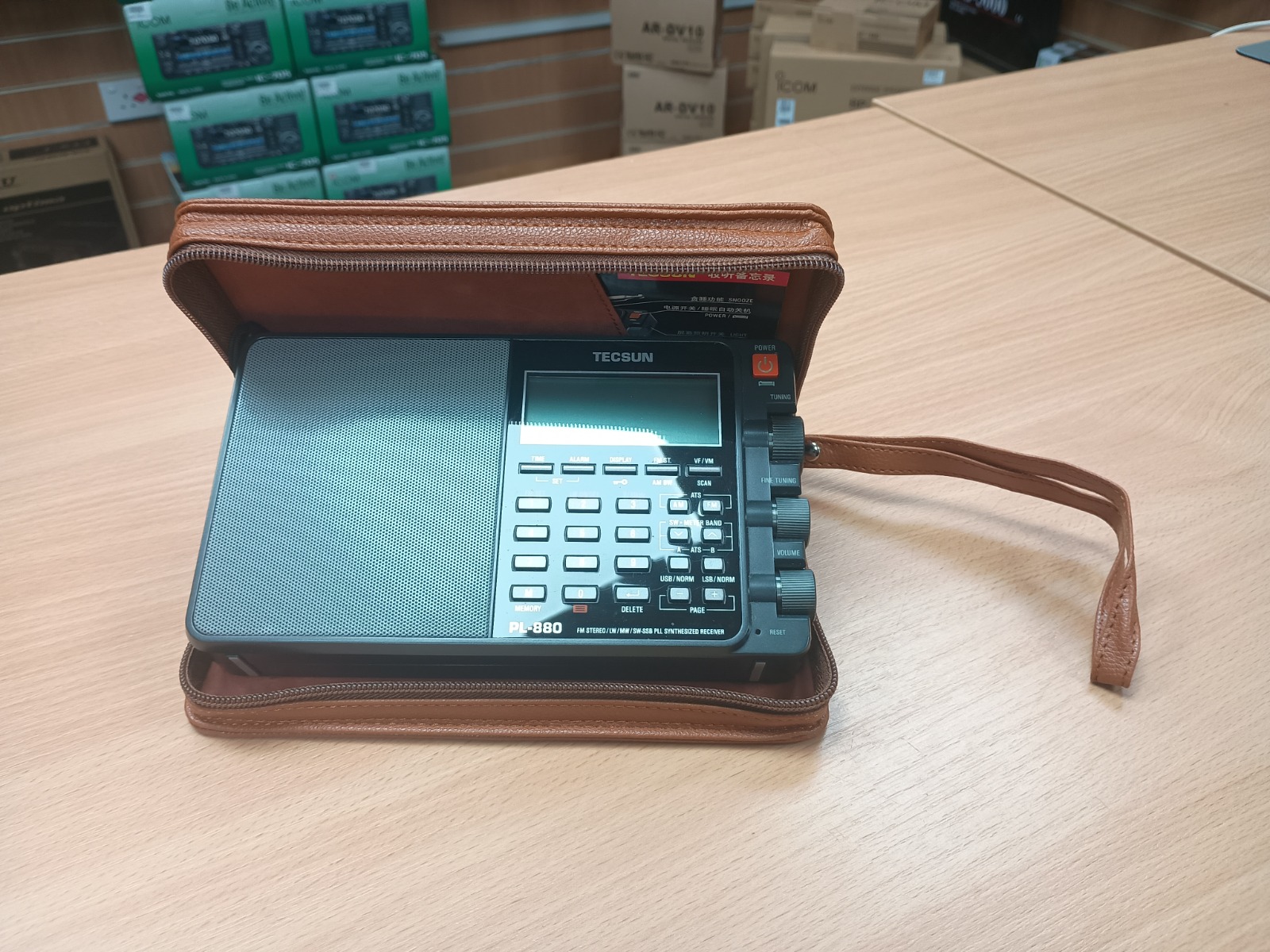 USED TECSUN PL-880 SW RECEIVER