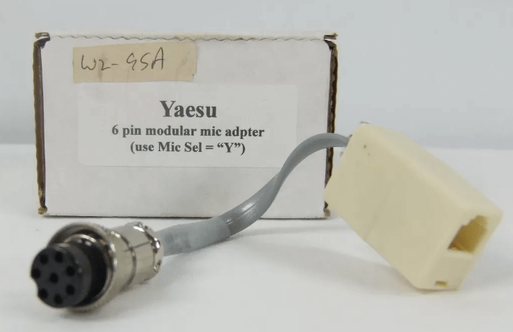 W2IHY W2-YSA Short adaptor cable with mic 
